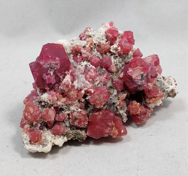 Grossular Garnet (Raspberry Garnet), Sierra de Cruces, Coahuila, Mexico ...